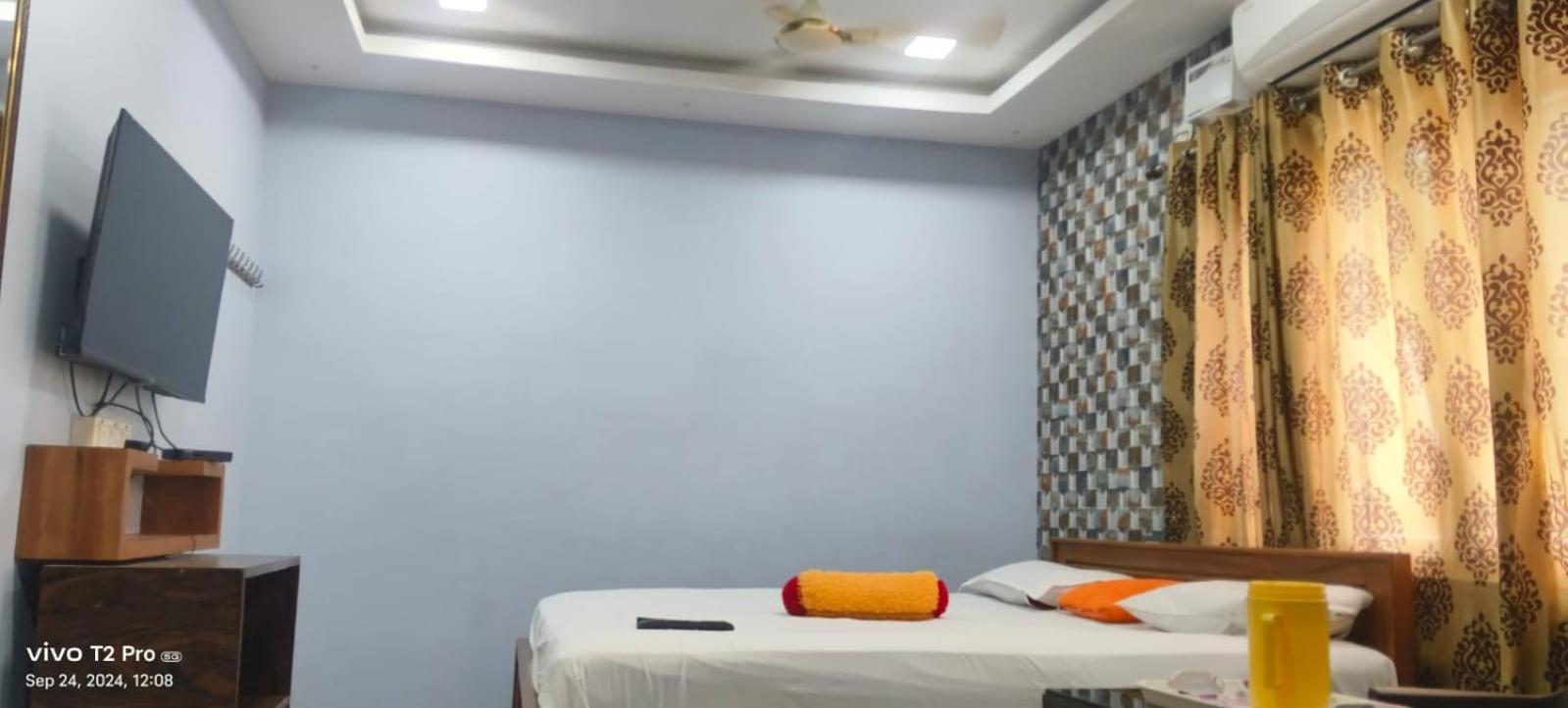 Mercy Inn Ченай Екстериор снимка